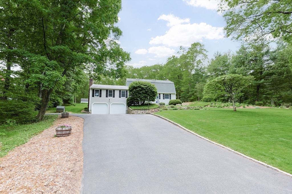 67 Forest Rd
