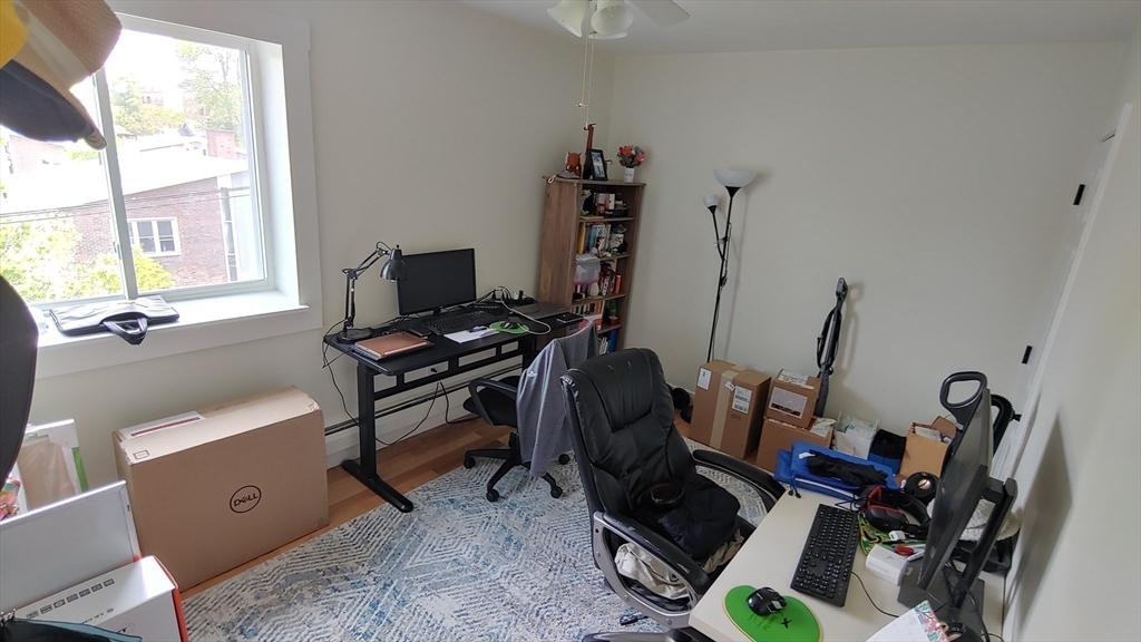 18 Pond St # 19