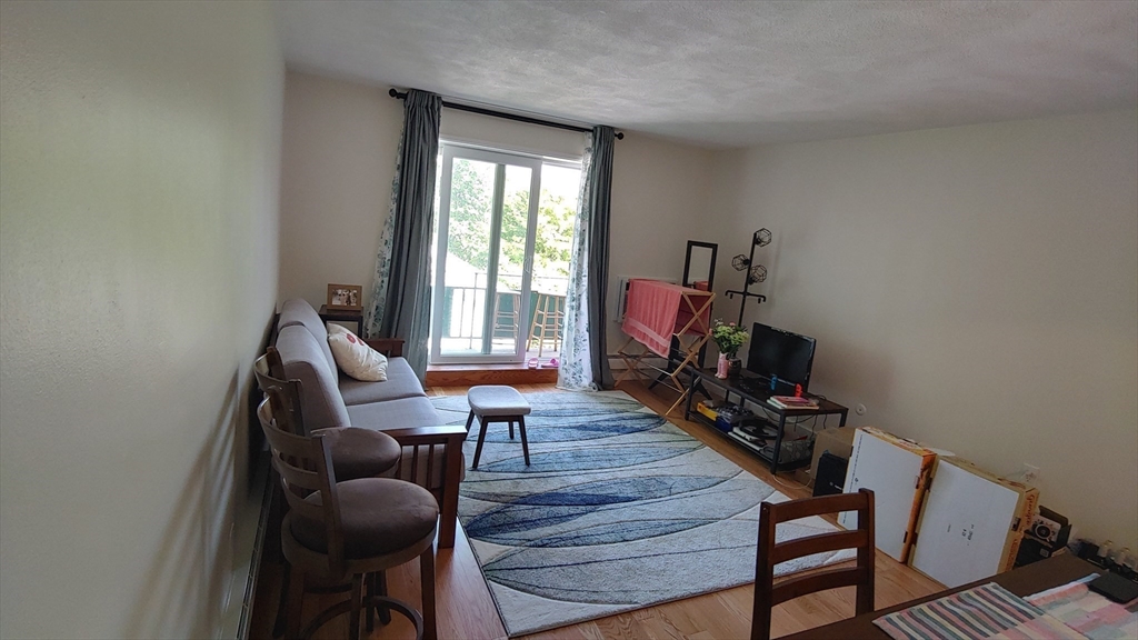 18 Pond St # 19