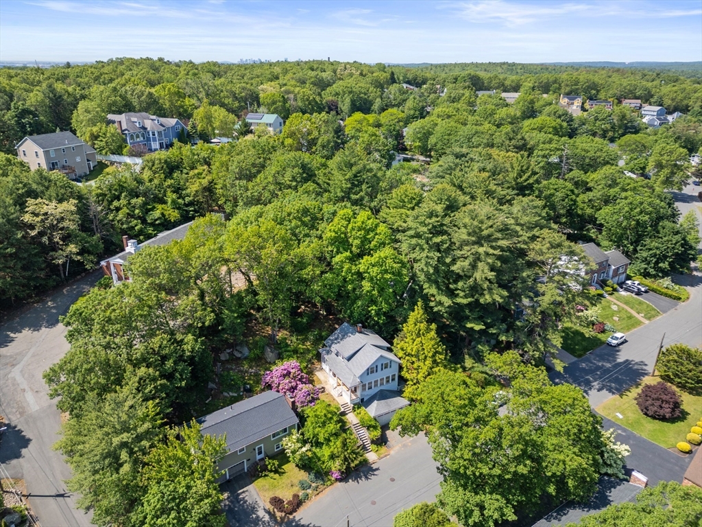 18 Anchor Rd