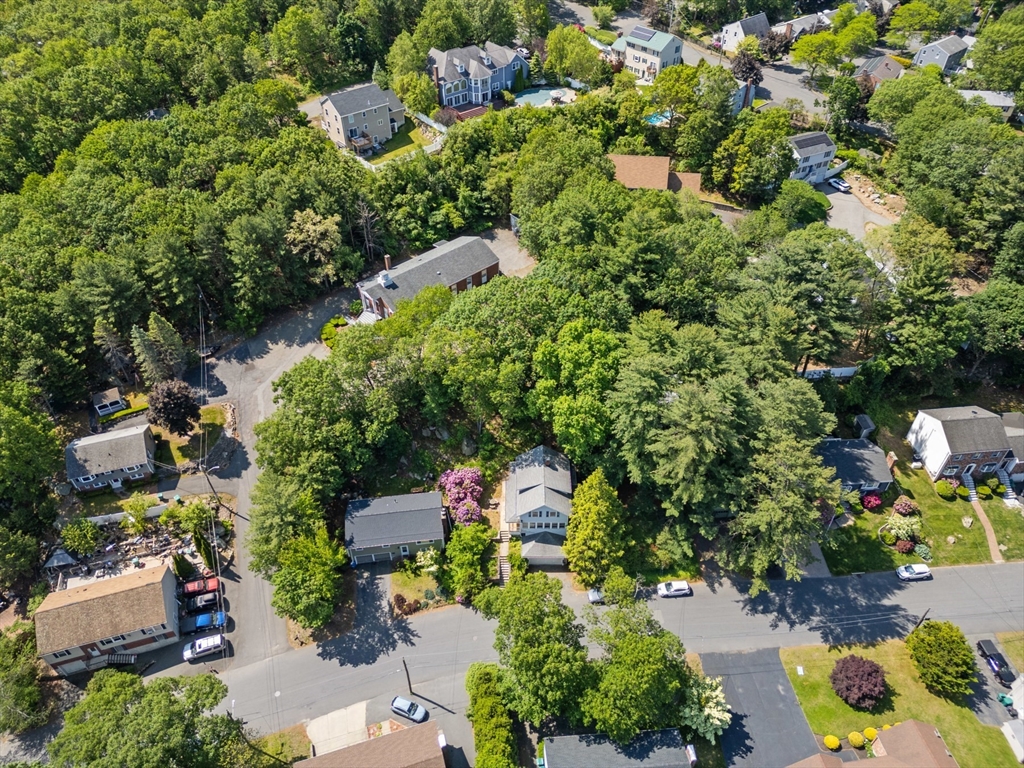 18 Anchor Rd