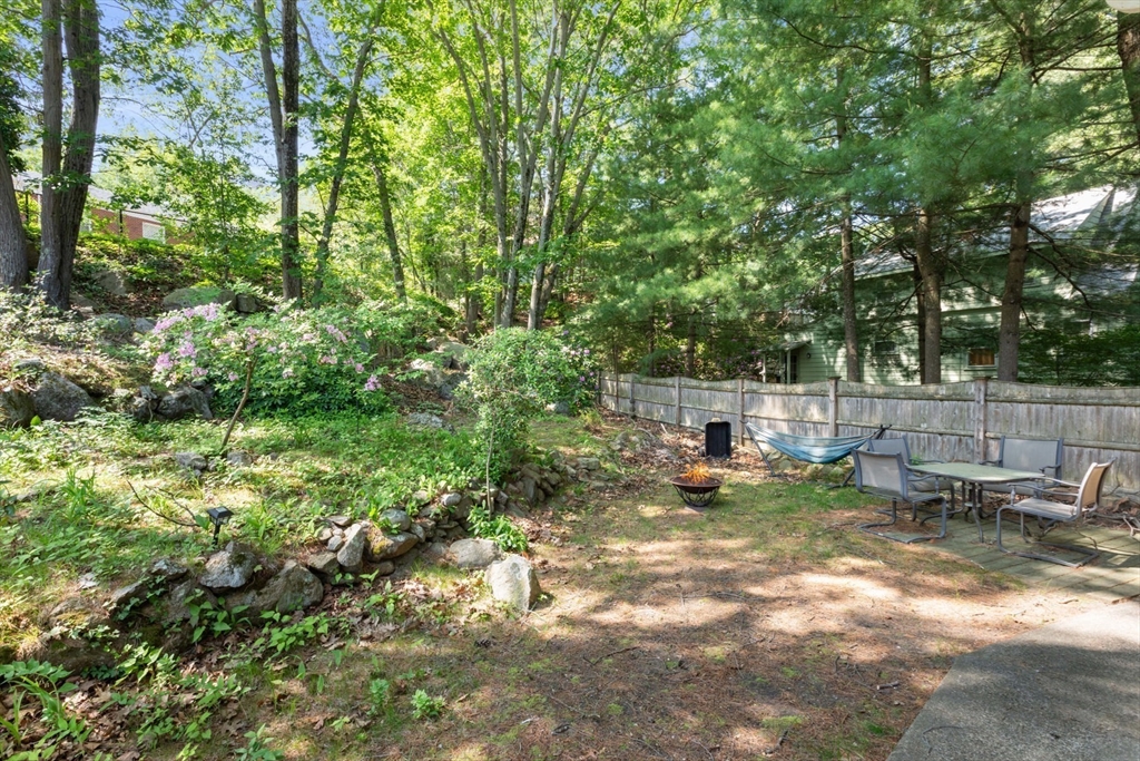 18 Anchor Rd