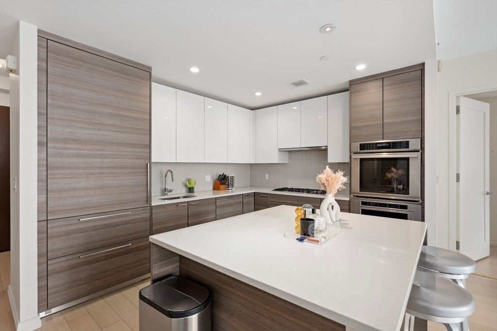 1 Franklin St # 3107