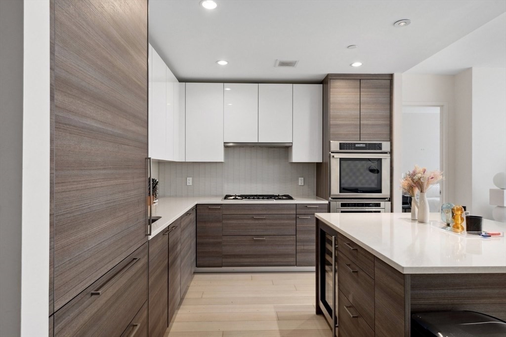 1 Franklin St # 3107