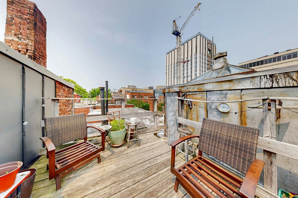 11 Irving St # 4
