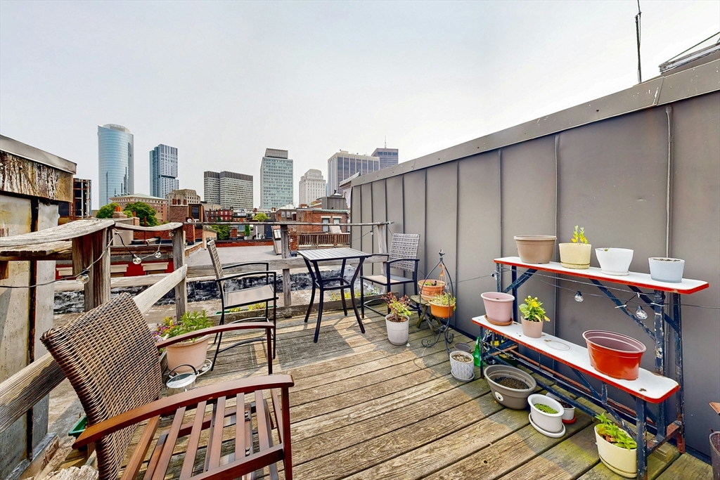 11 Irving St # 4