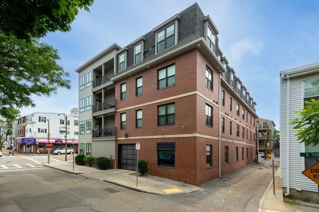57 L St # H