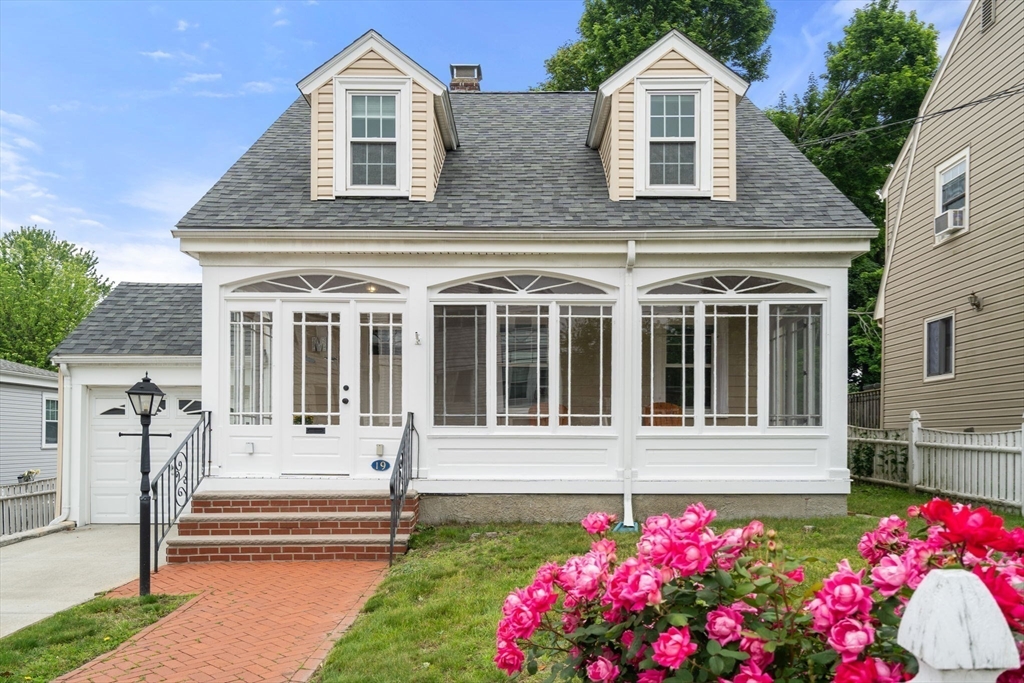 19 Banks St