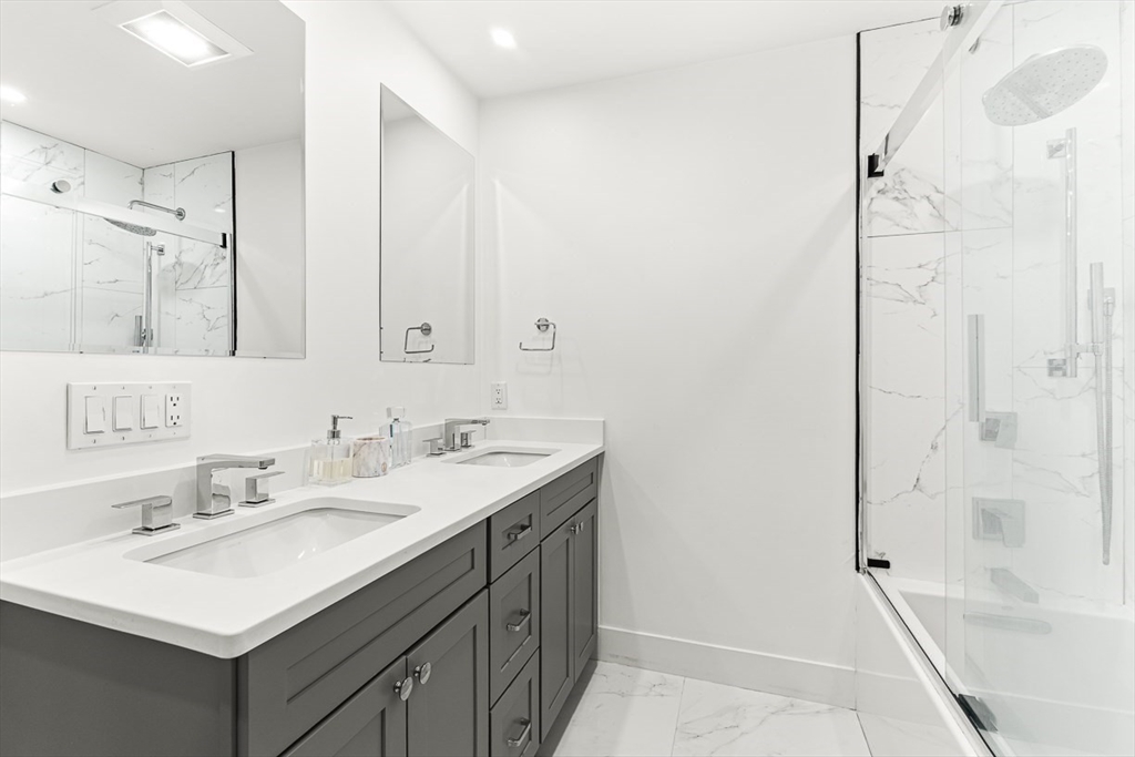 33 Sleeper St # 106
