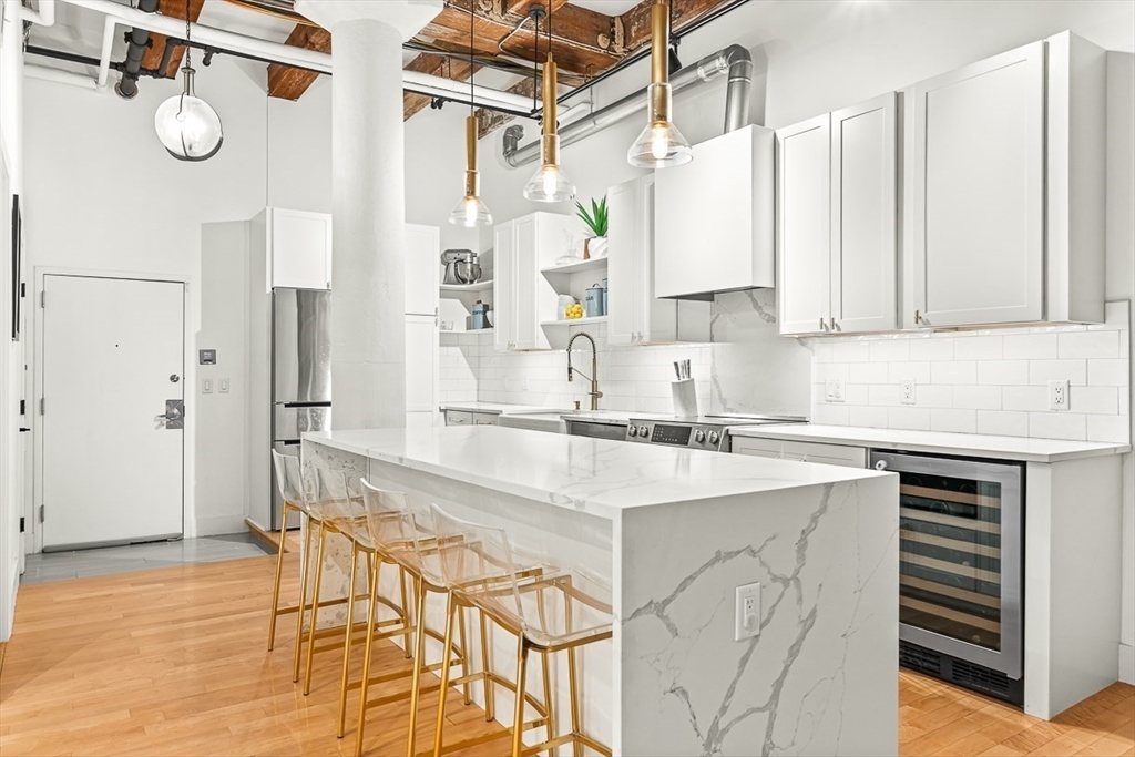 33 Sleeper St # 106