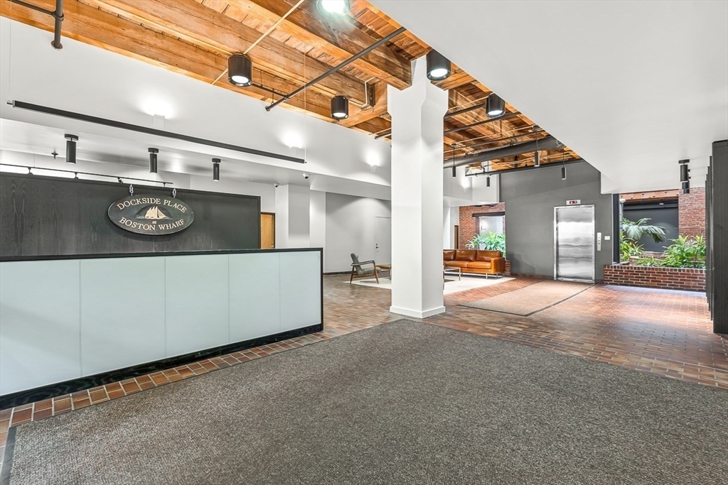 33 Sleeper St # 106