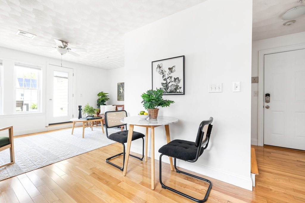 25 Cross St # 4