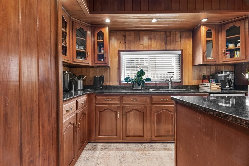674 E Broadway # 2