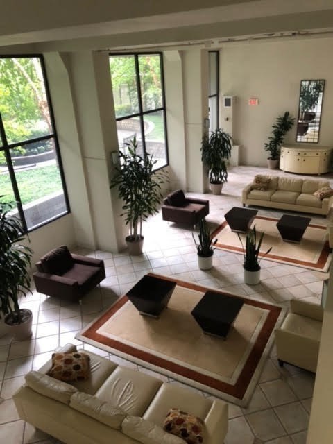 1731 Beacon St # 523