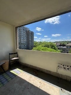 1731 Beacon St # 523
