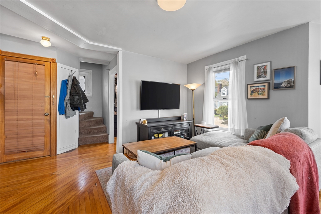 18 Horace St # 2