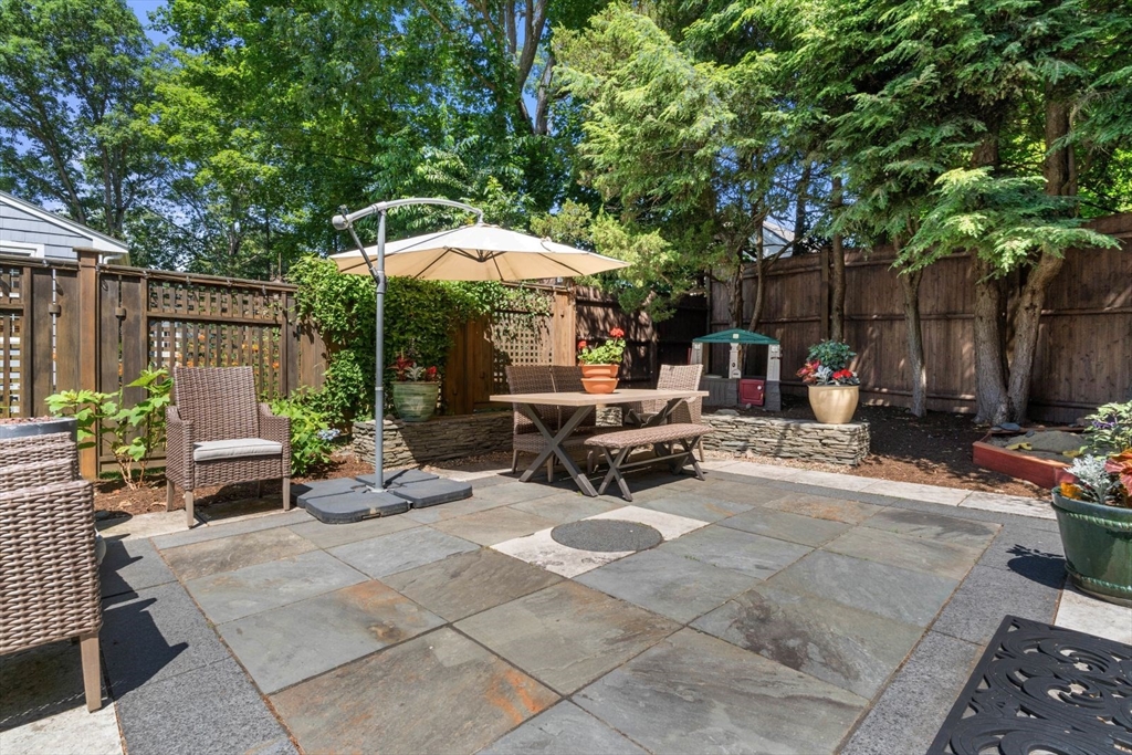 21 Hickory Road