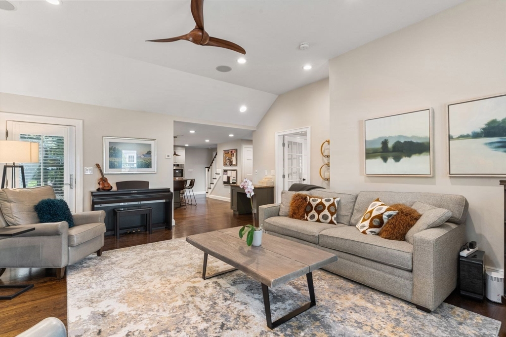 21 Hickory Road