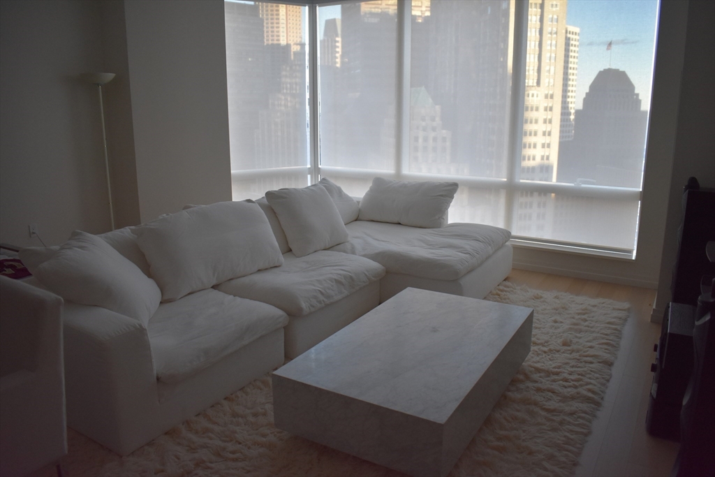 1 Franklin St # 2409