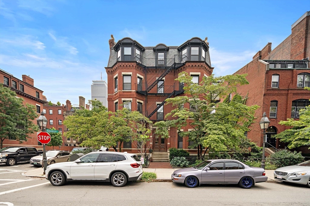 364 Marlborough St # B1