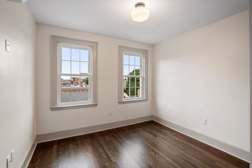 9 Dana St # 36