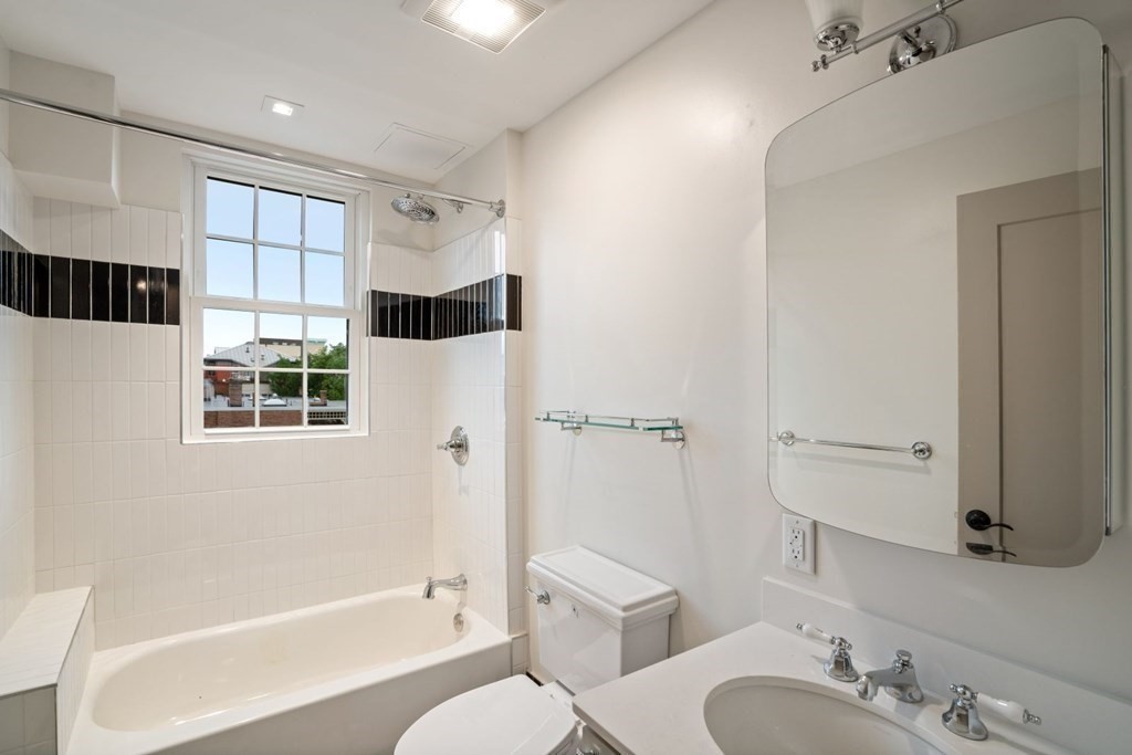 9 Dana St # 36