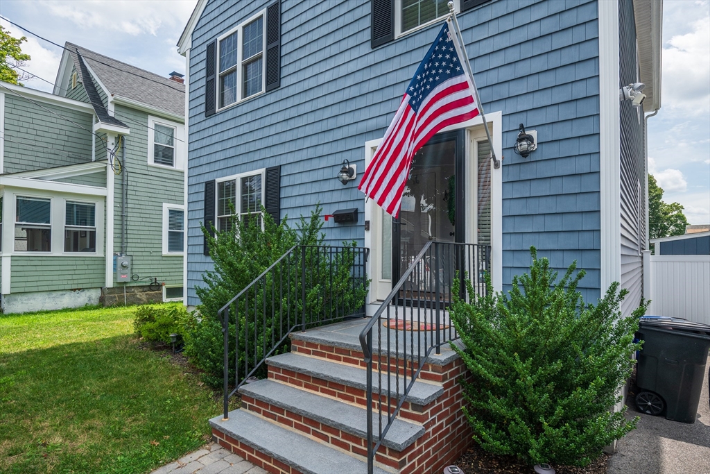 7 Brockton Ave