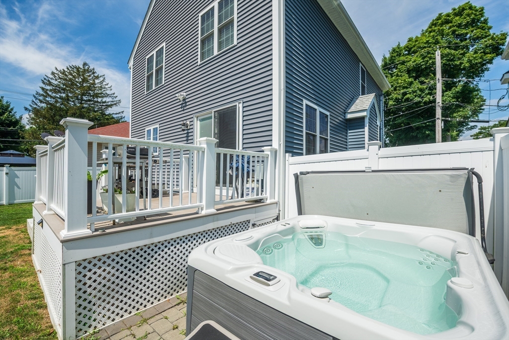 7 Brockton Ave