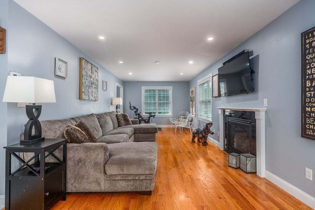7 Brockton Ave