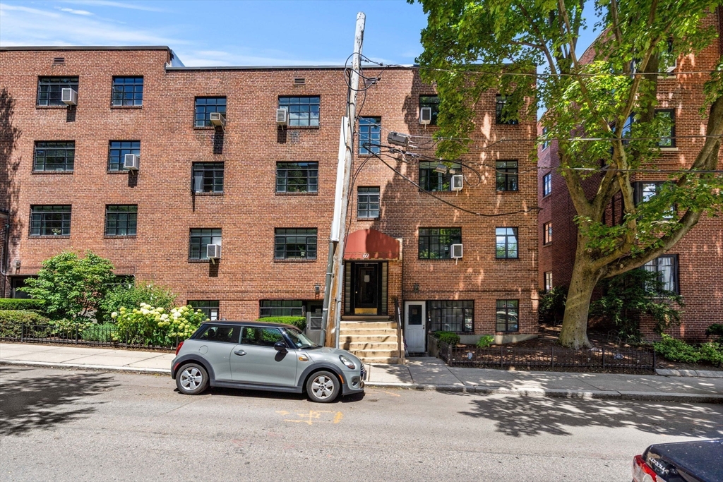 69 Strathmore # 3