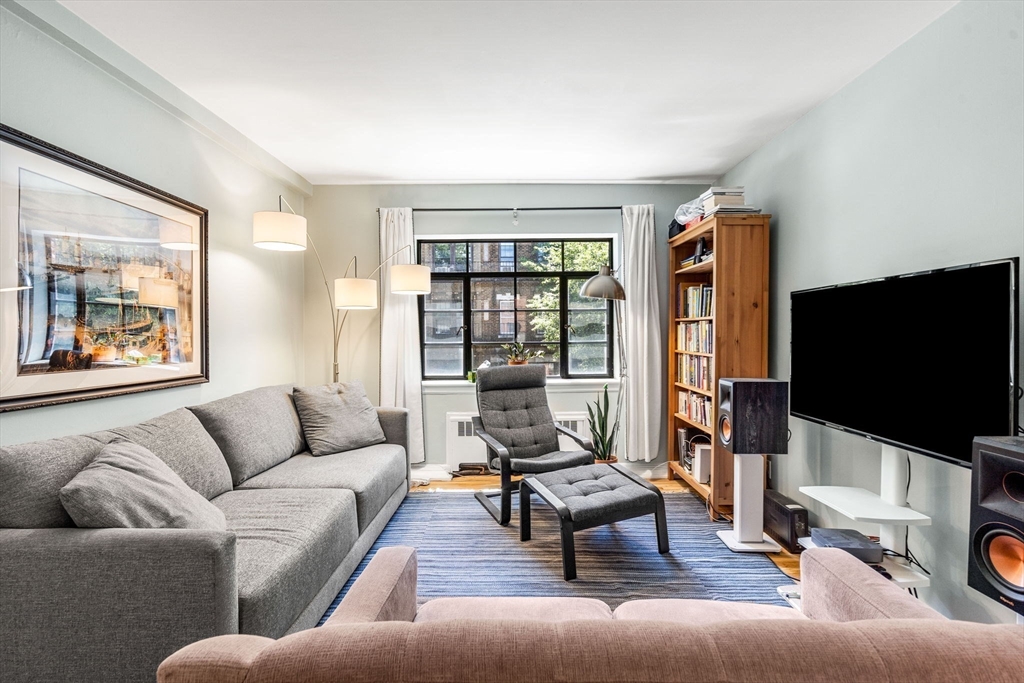 69 Strathmore # 3