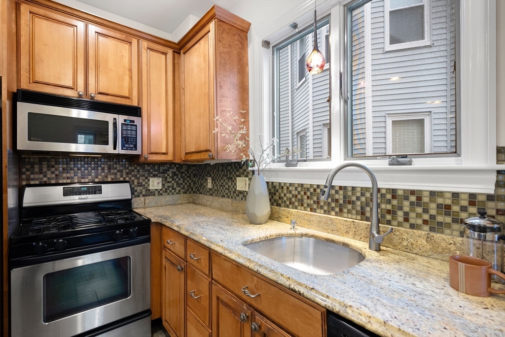 62 Romsey Street # 2