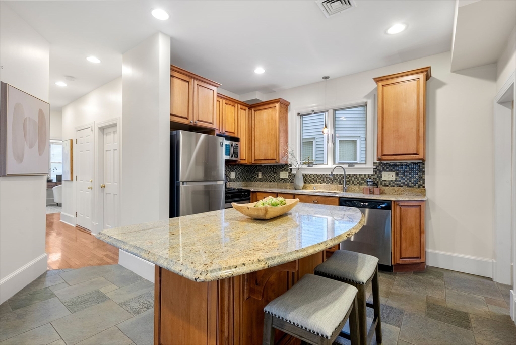 62 Romsey Street # 2