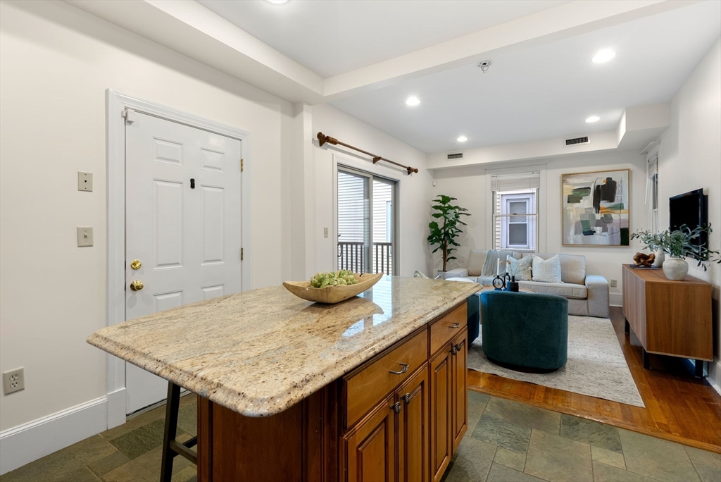 62 Romsey Street # 2
