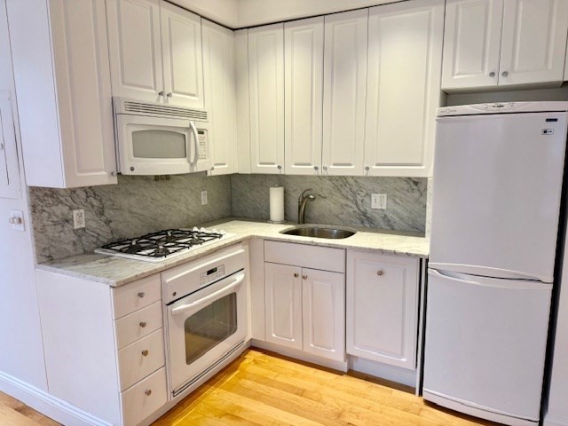 11 Unity St # 8