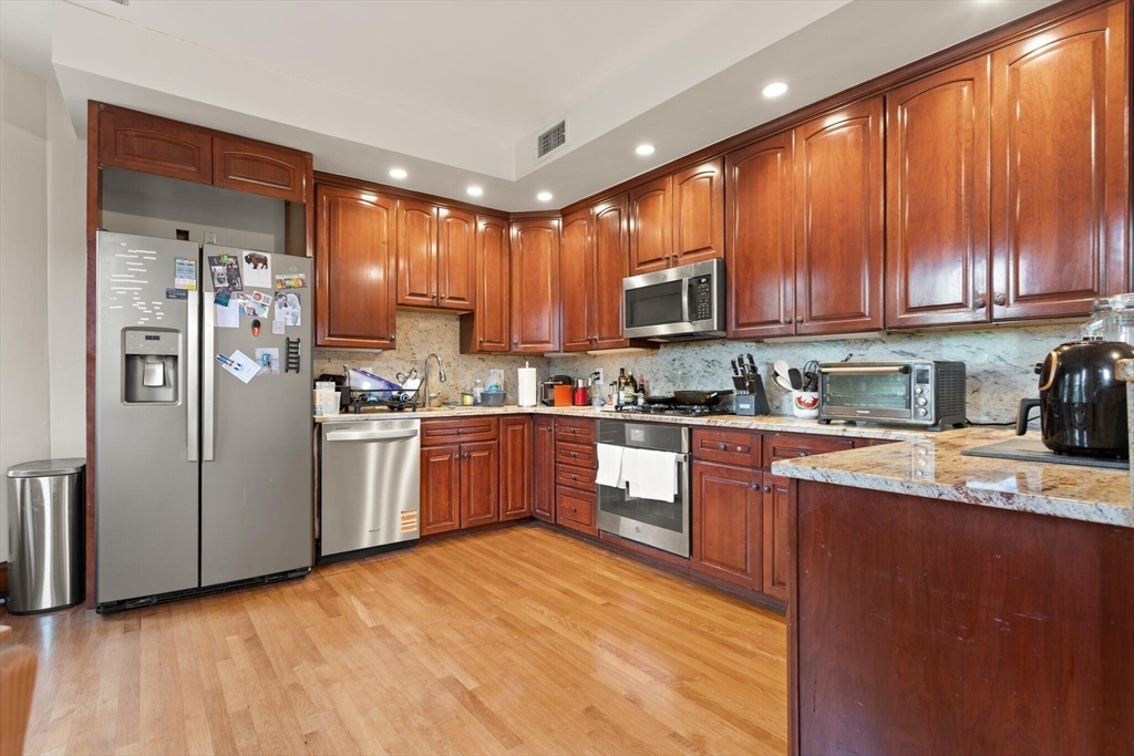 90 Browne Street # 3