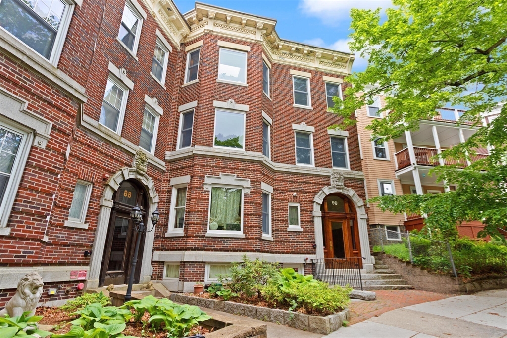 90 Browne Street # 3