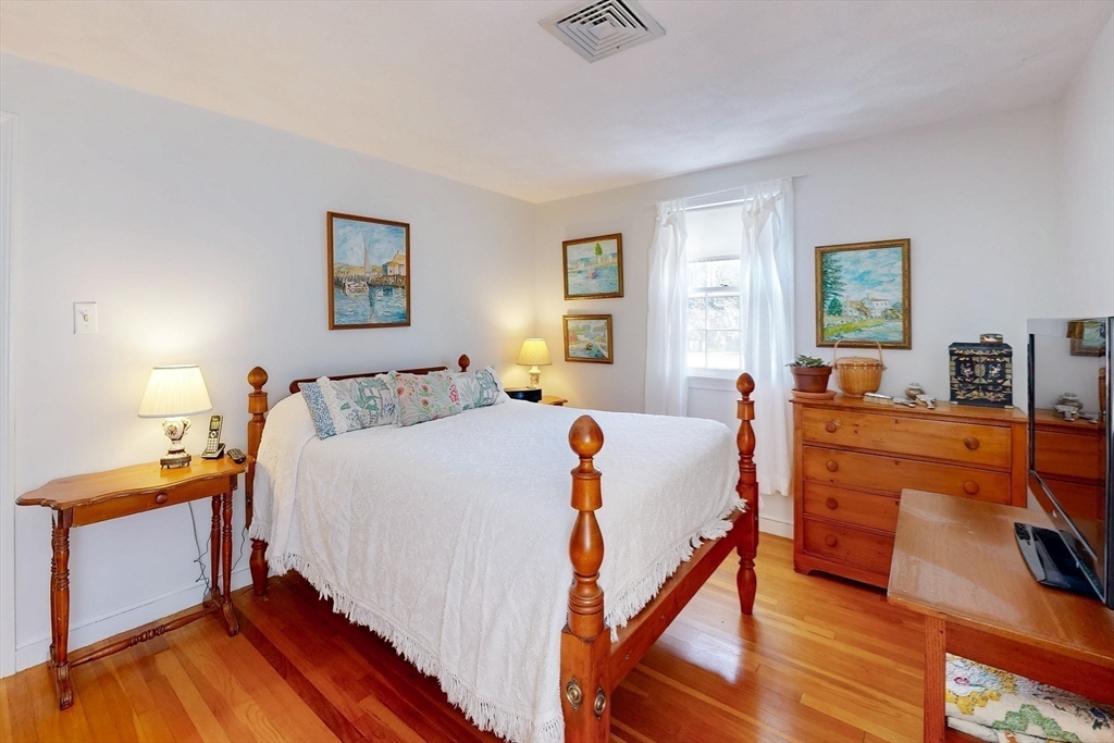 3 Spring Valley Rd
