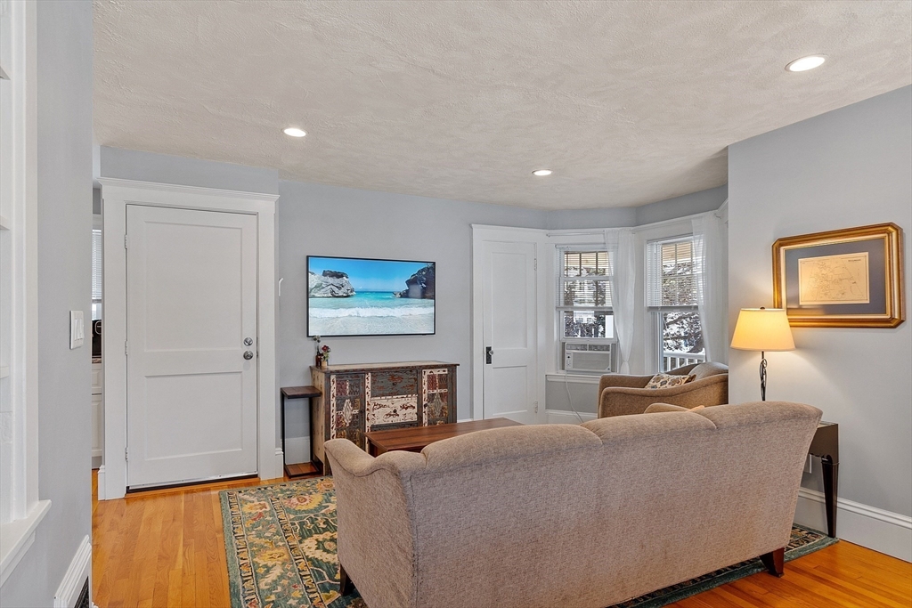 51 Gooch St # 2
