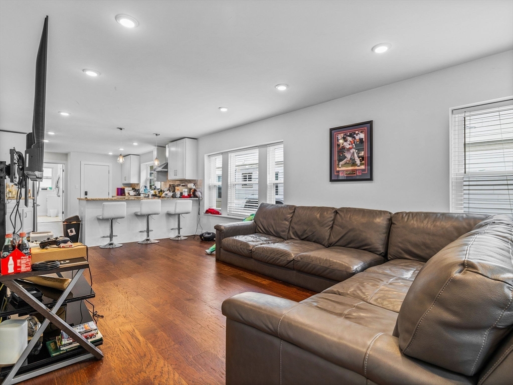79 Bailey Rd # 1