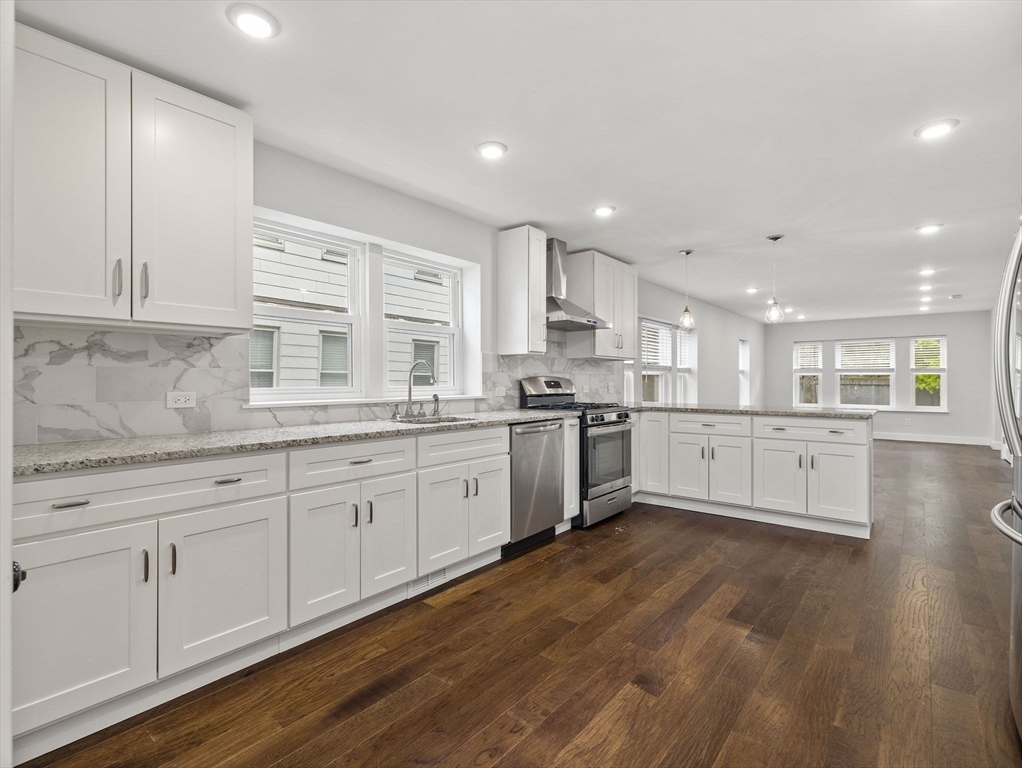 79 Bailey Rd # 1