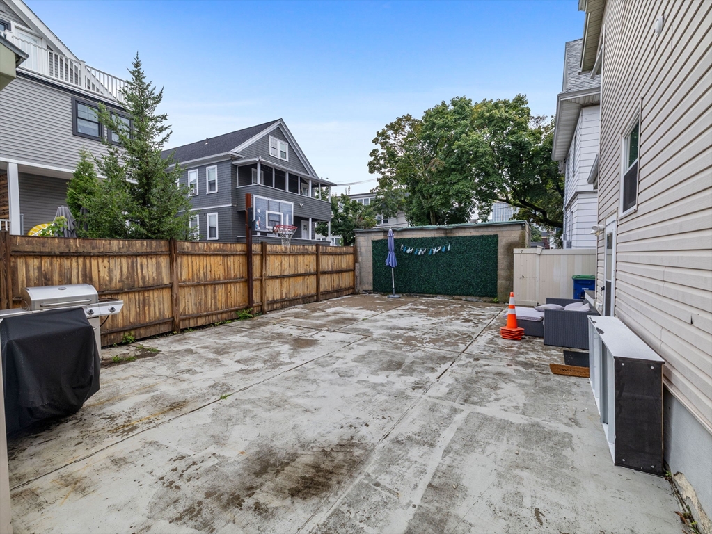 79 Bailey Rd # 1