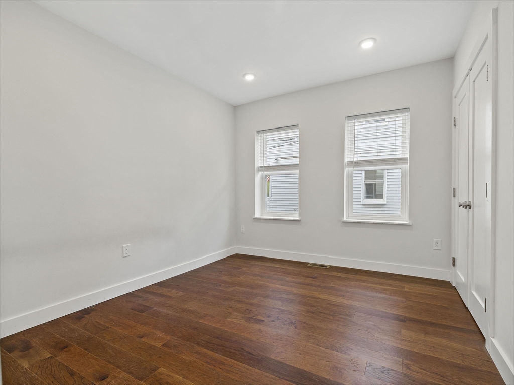79 Bailey Rd # 1