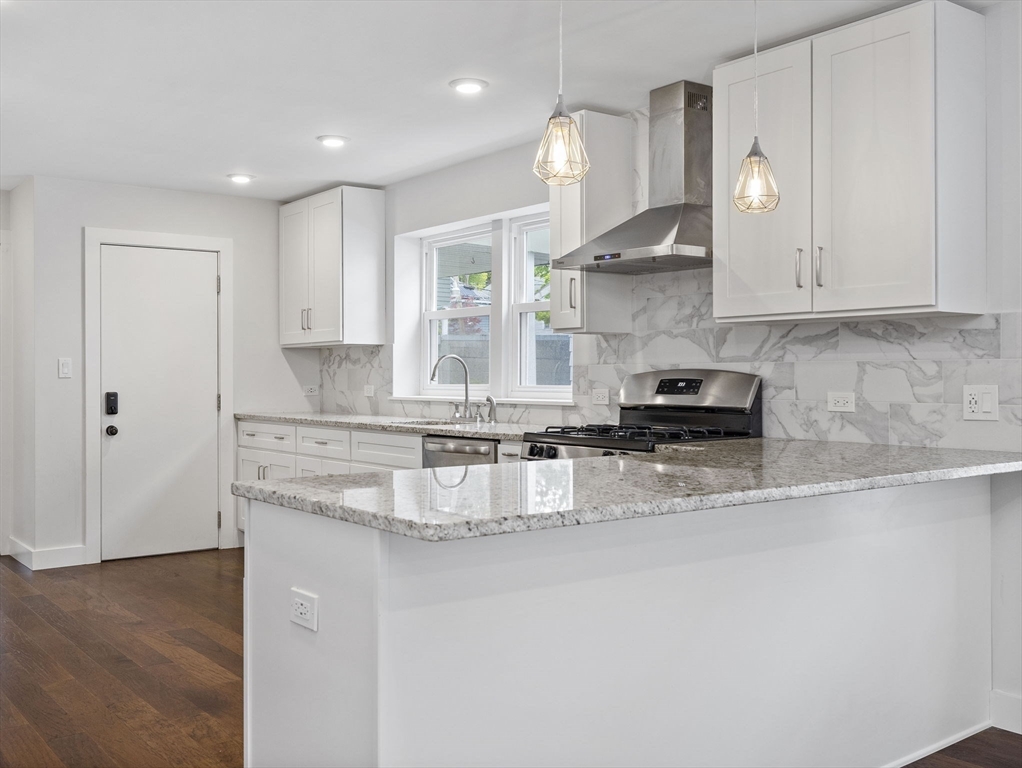 79 Bailey Rd # 1
