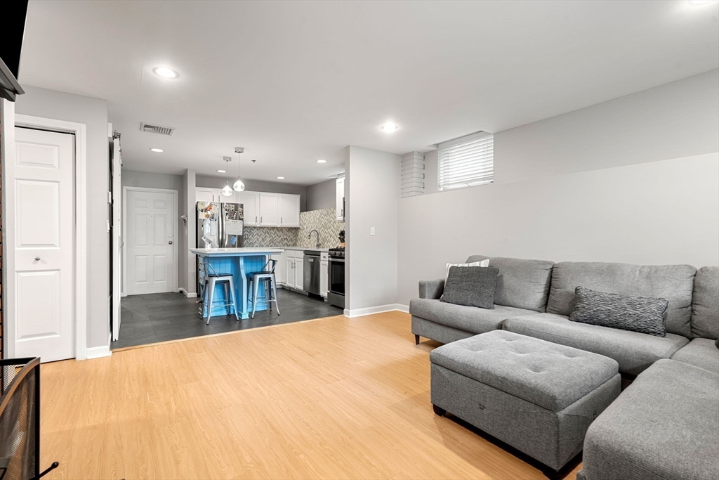2277 Massachussetts Ave # 1
