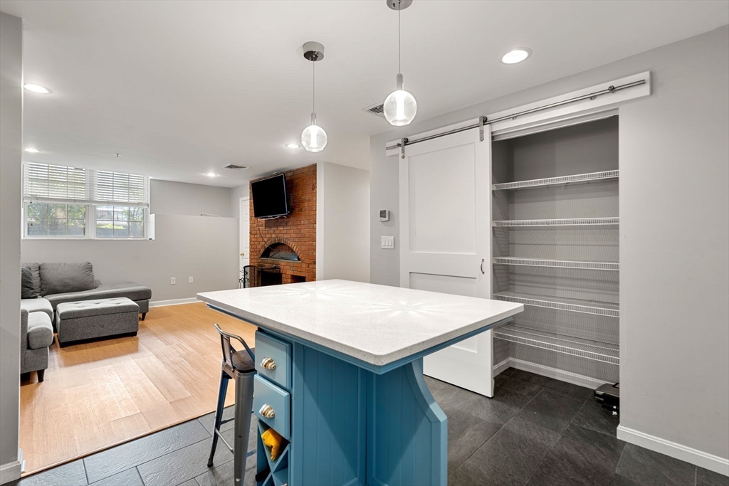 2277 Massachussetts Ave # 1