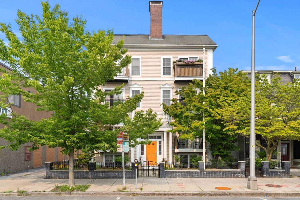 2277 Massachussetts Ave # 1