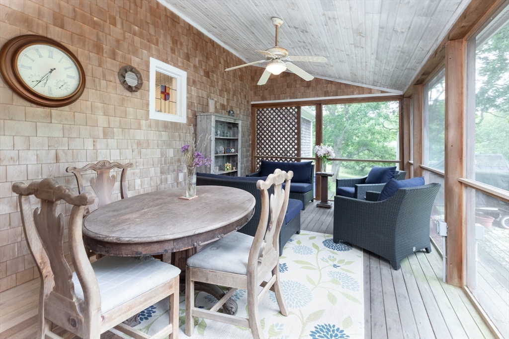 56 Bridle Path Rd