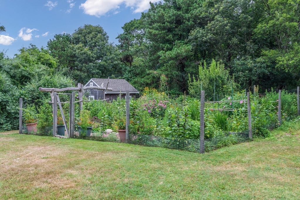 56 Bridle Path Rd