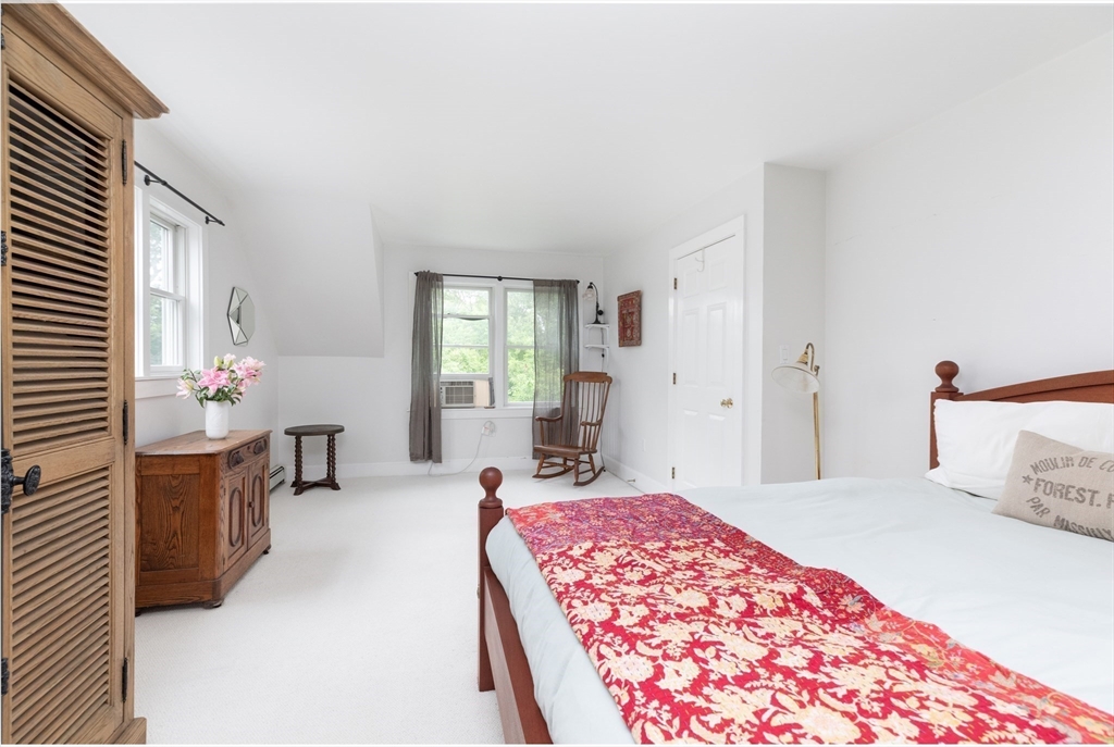 56 Bridle Path Rd